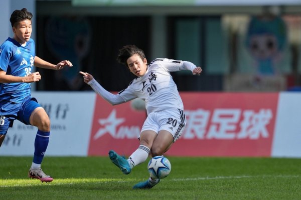 信康配资 新民体育丨81岁徐根宝，宝刀不老！