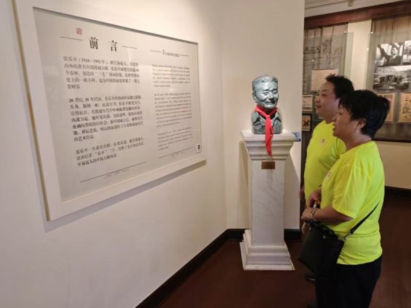 鼎合网 从 “行走的党史课” 到 “体育+消防”：上海城市定向赛事解锁多元体验